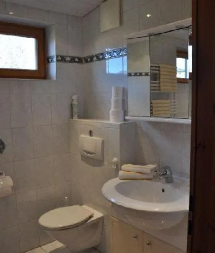 Lisa - Lisa - 3 Bedroom Lägenhet *